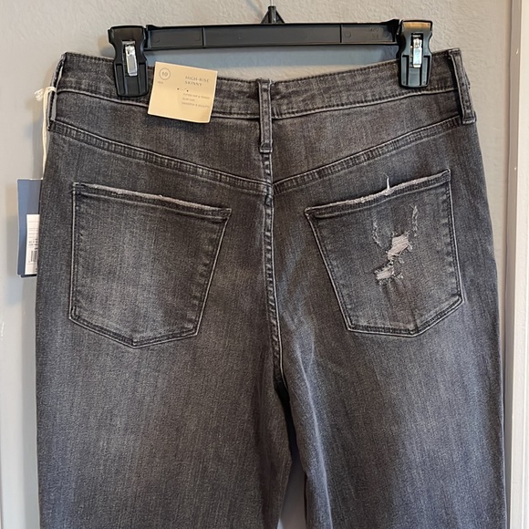 NWT Universal Thread High Rise Skinny - Picture 6 of 8
